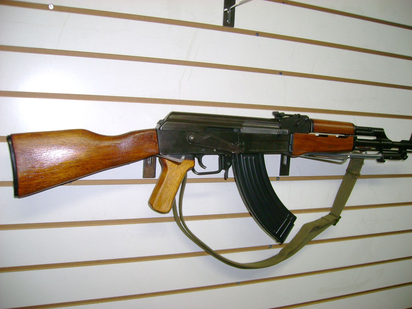 Question about selling an AK type rifle to a CA resident? - Calguns.net